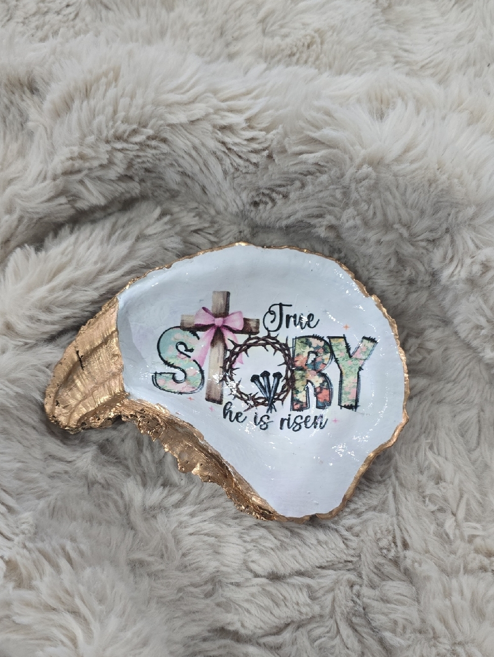 Easter 'True Story He Is Risen' Decorative Oyster Shell - White and Gold